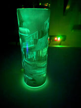 Load image into Gallery viewer, Harley Quinn Glow In Dark Tumbler